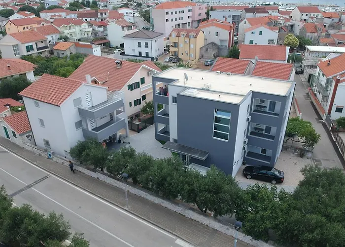 Apartments Dobrenic