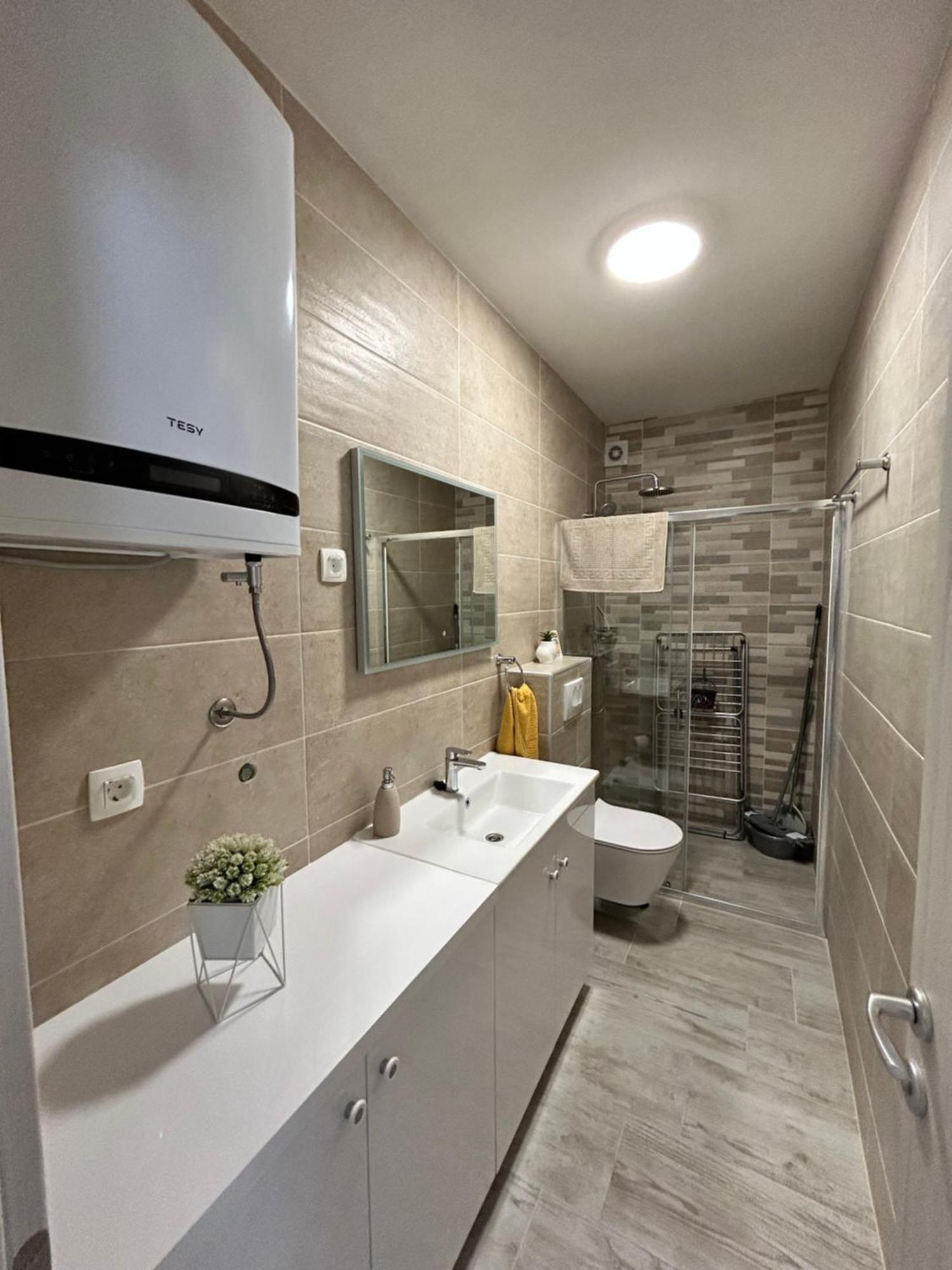Dobrenic Apartment *